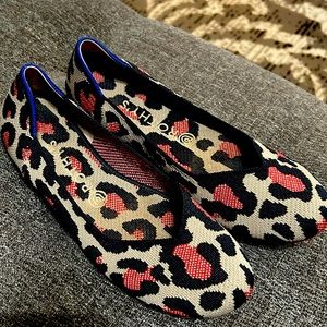 Black and red leopard Rothy’s flats.
